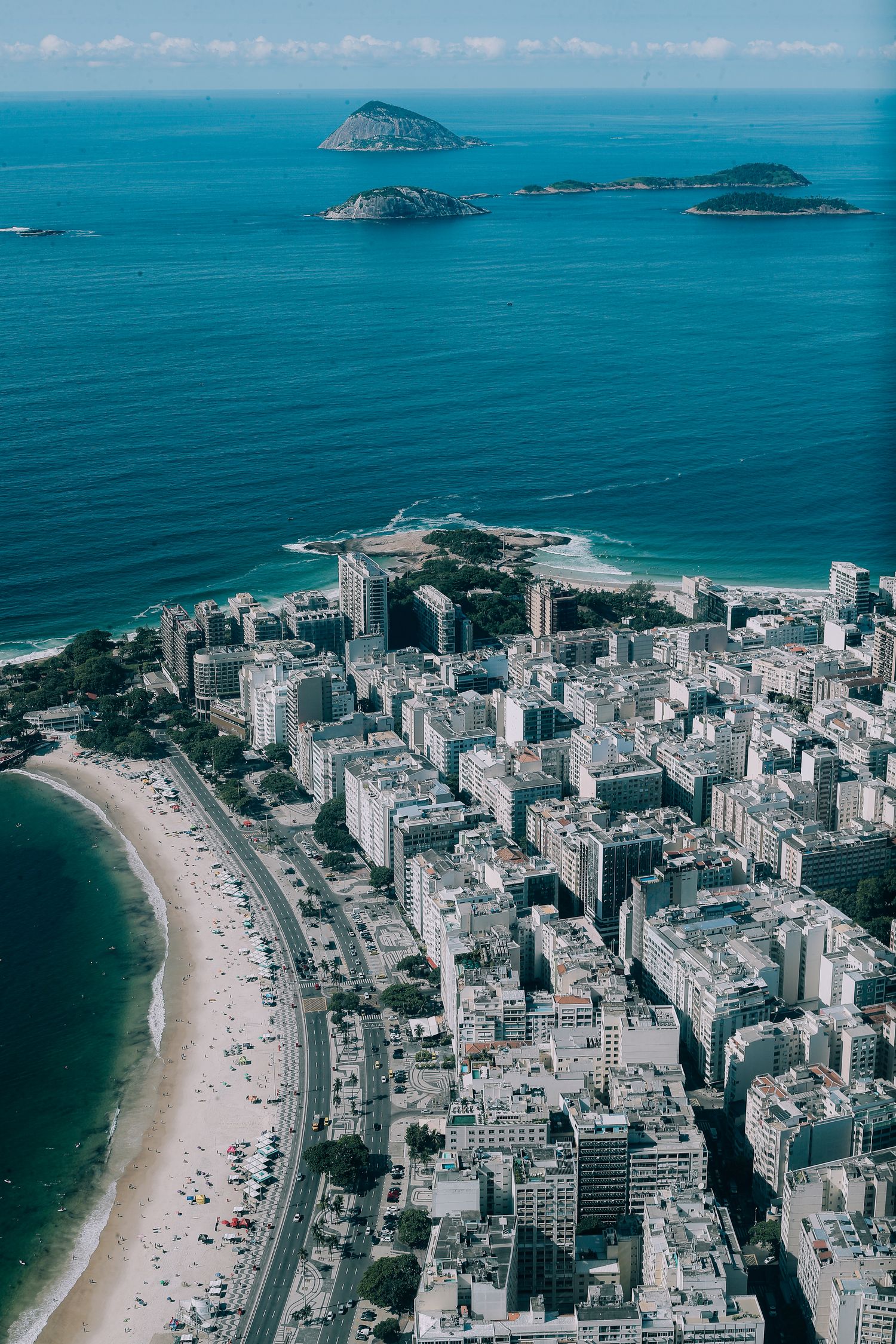 Curva de Copacabana e a cidade